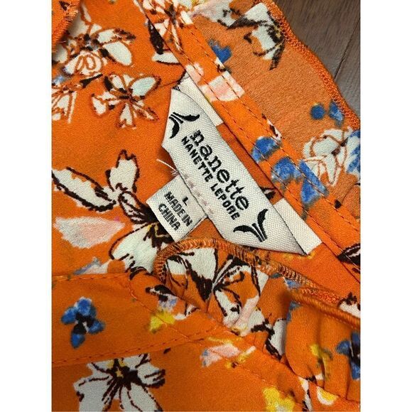 Nanette Lepore Pintuck Button Down orange print Blouse in size large - Picture 3 of 6